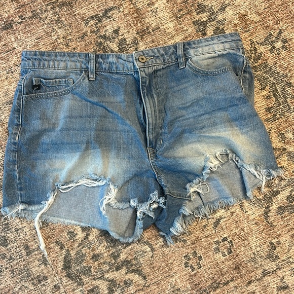 Kancan denim shorts XL used - Picture 2 of 7